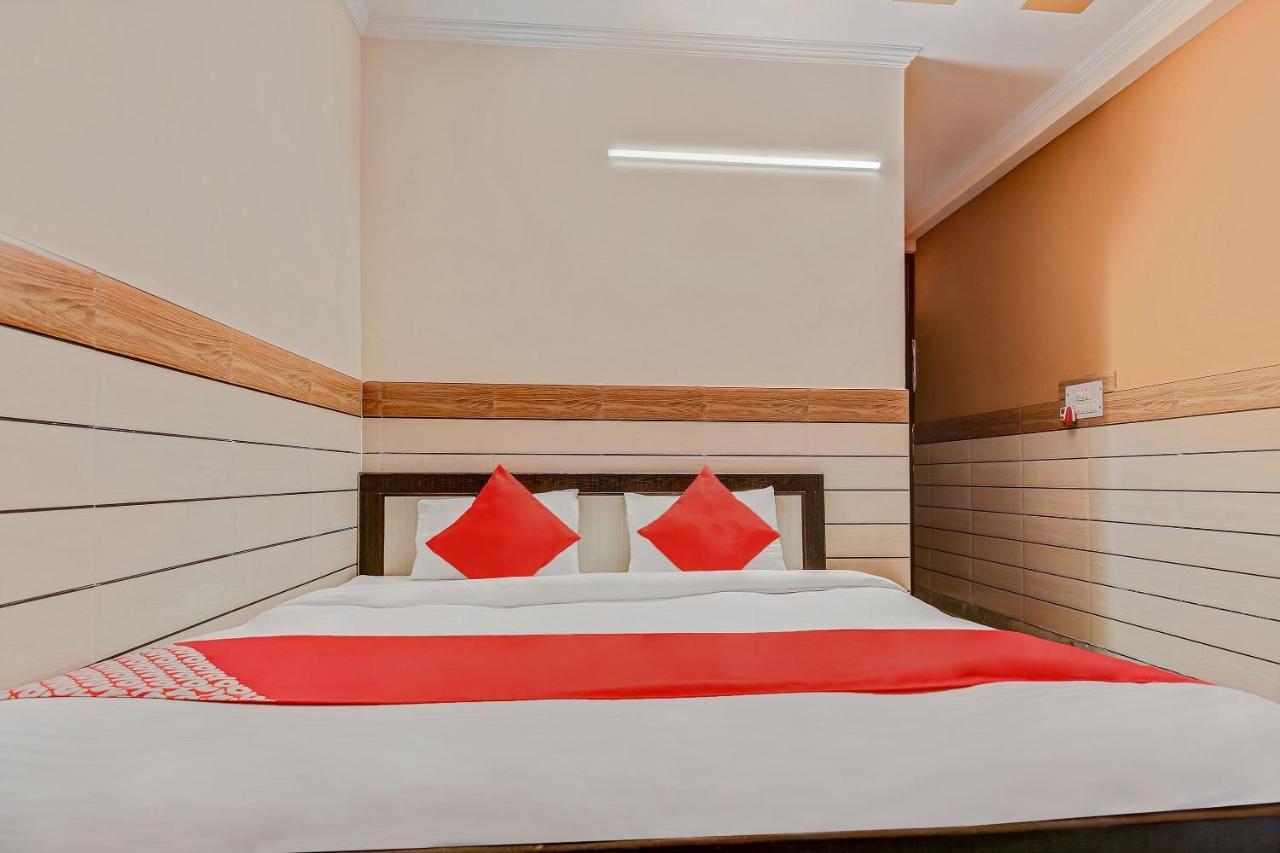 Oyo Park View Guest House Near Edm Mall Nowe Delhi Zewnętrze zdjęcie