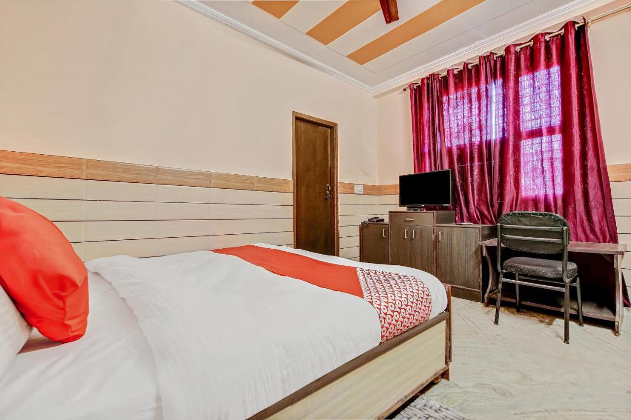 Oyo Park View Guest House Near Edm Mall Nowe Delhi Zewnętrze zdjęcie