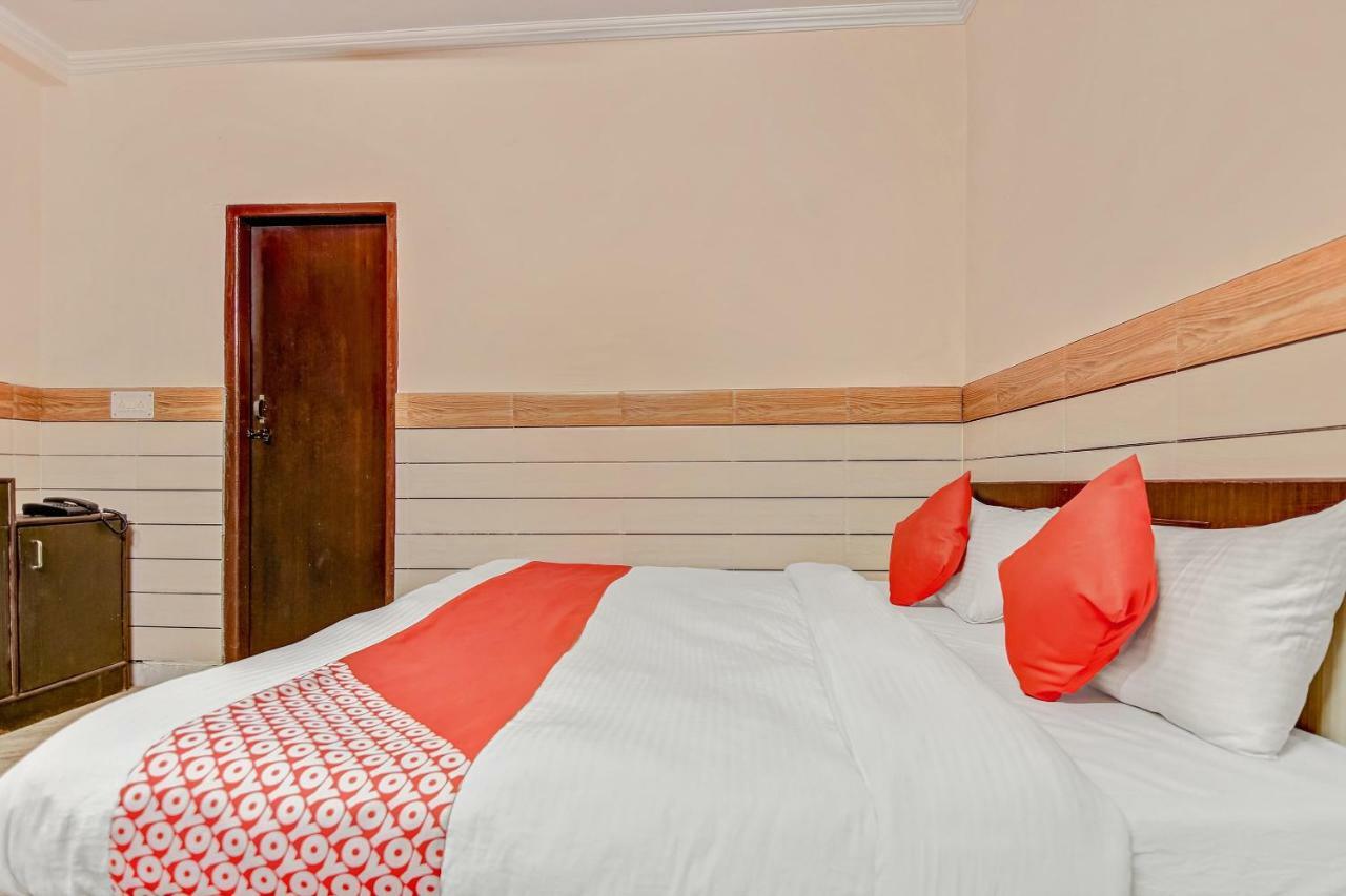 Oyo Park View Guest House Near Edm Mall Nowe Delhi Zewnętrze zdjęcie